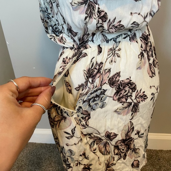 Spring time romper - Picture 3 of 5